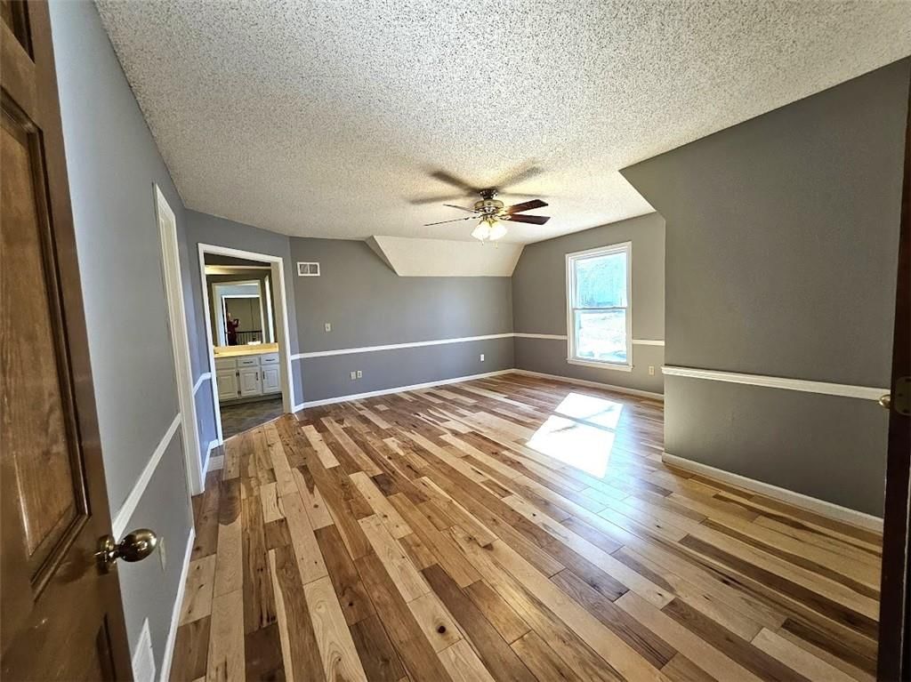 5809 N Spruce Avenue — photo 24