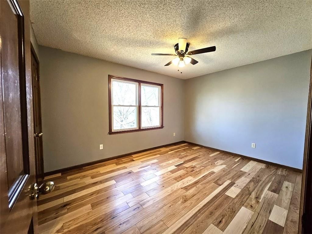 5809 N Spruce Avenue — photo 28