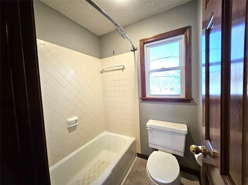 5809 N Spruce Avenue — photo 31