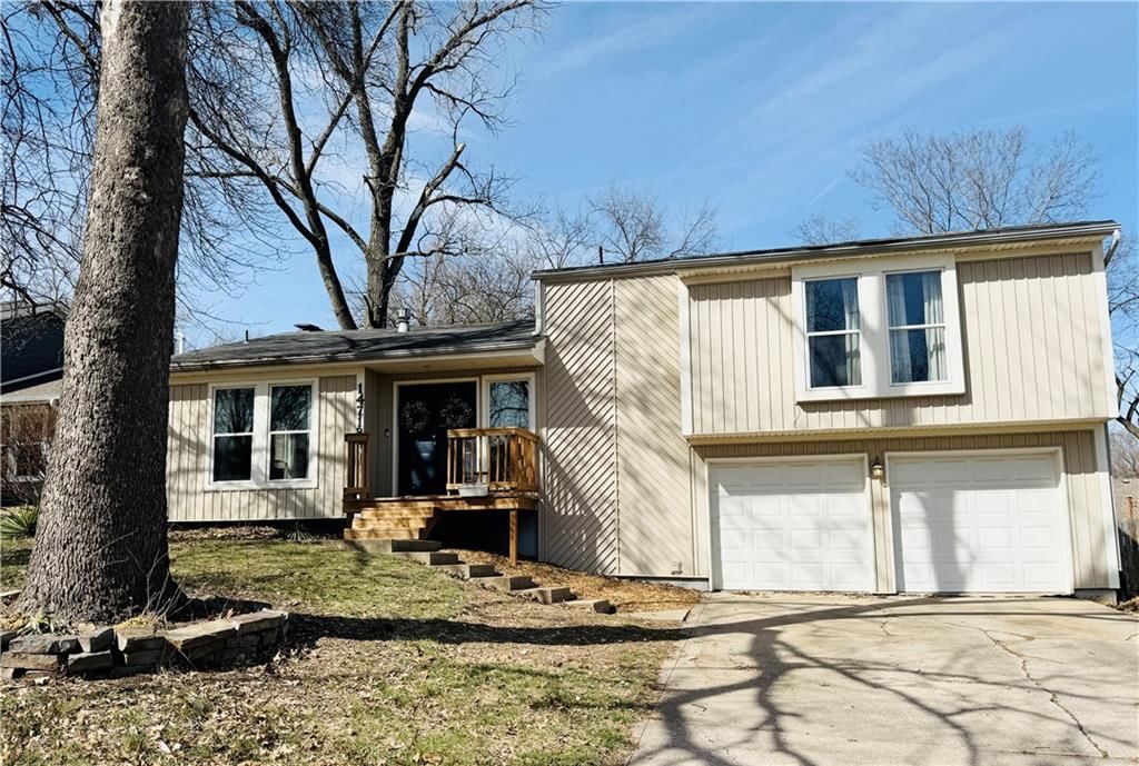 14718 W 91st Terrace, Lenexa, KS