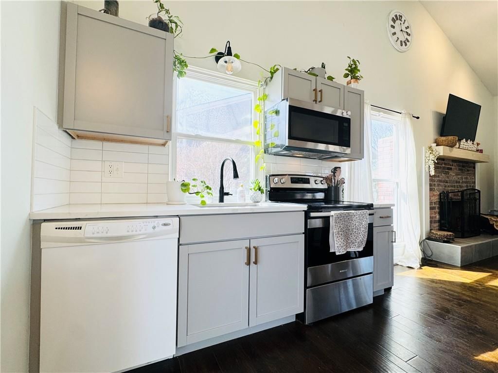 14718 W 91st Terrace — photo 17