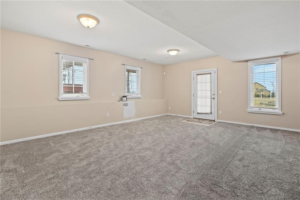 2090 N 900th Road — photo 29