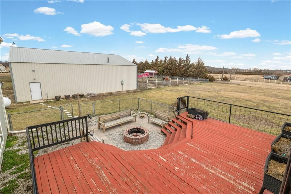 2090 N 900th Road — photo 40