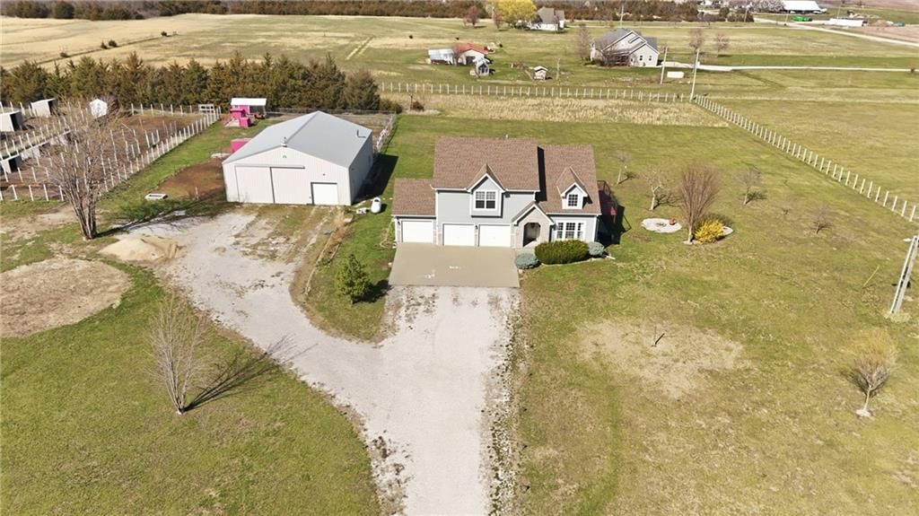 2090 N 900th Road — photo 62