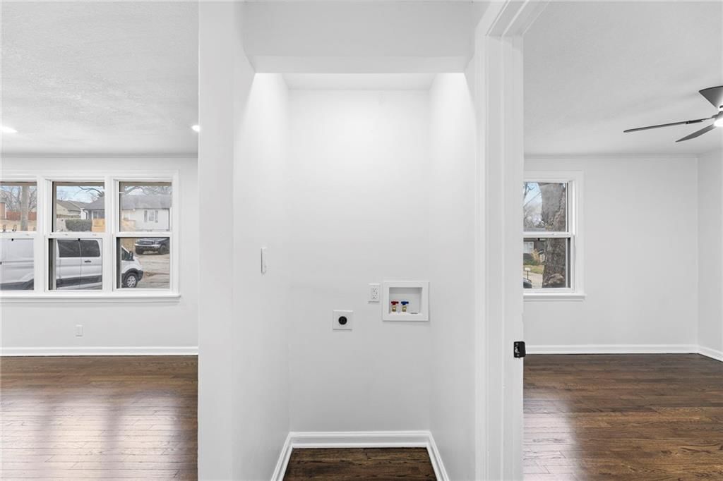 7718 Longwood Avenue — photo 22