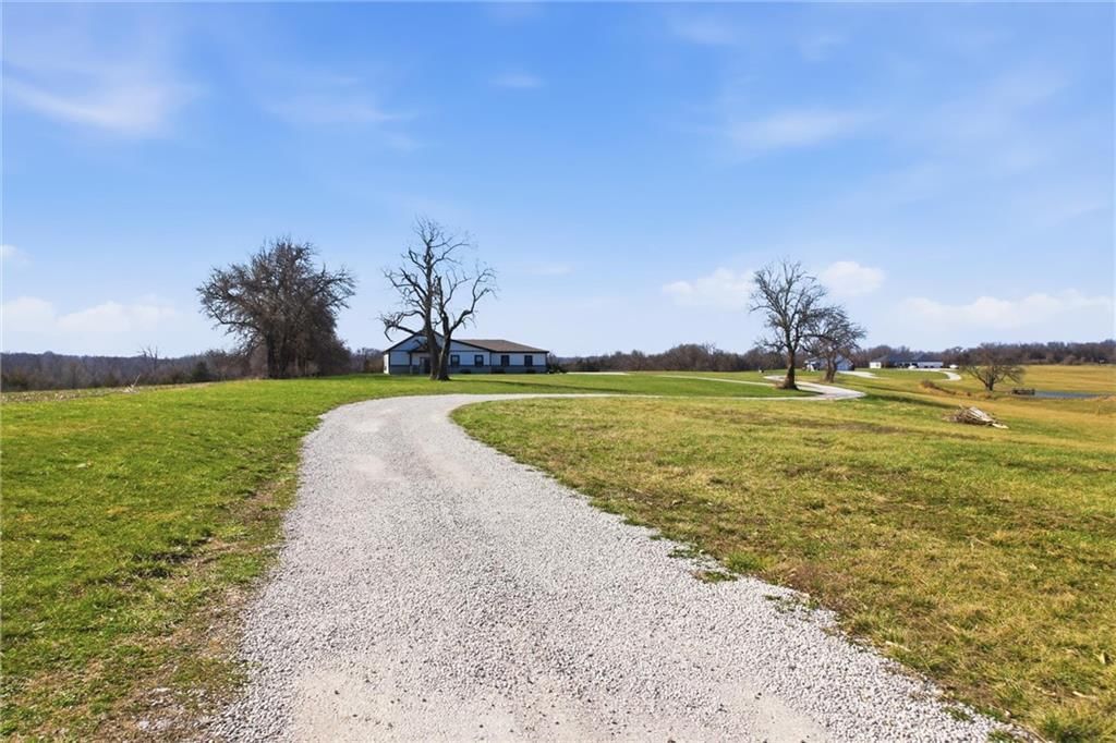 3826 S Sweeney Road — photo 3