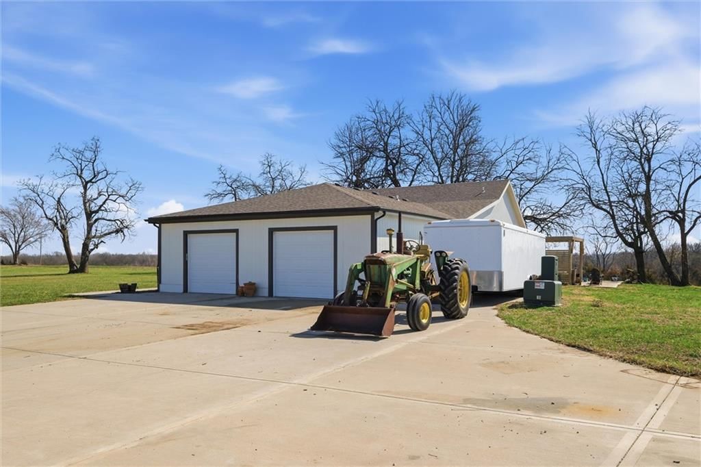 3826 S Sweeney Road — photo 35