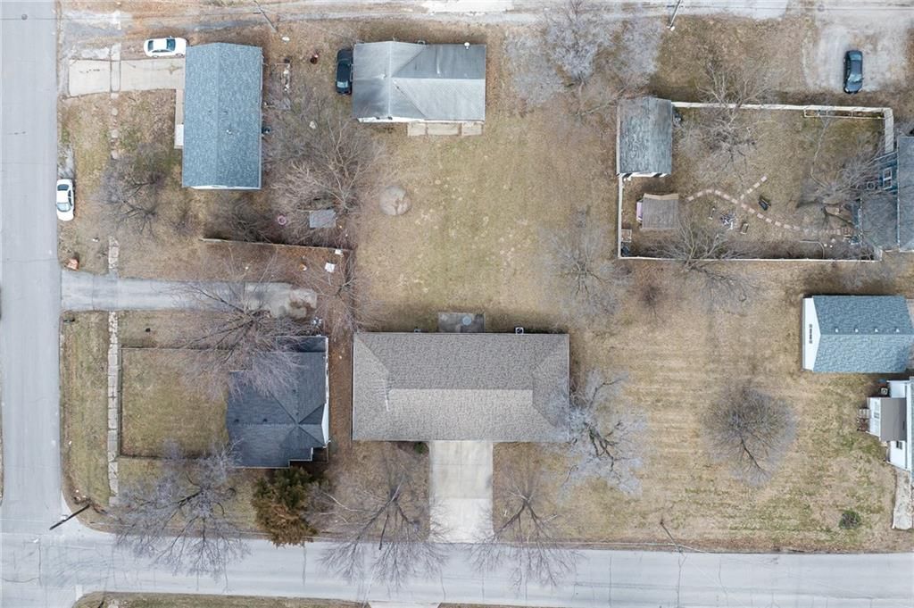 105 W Price Street — photo 15