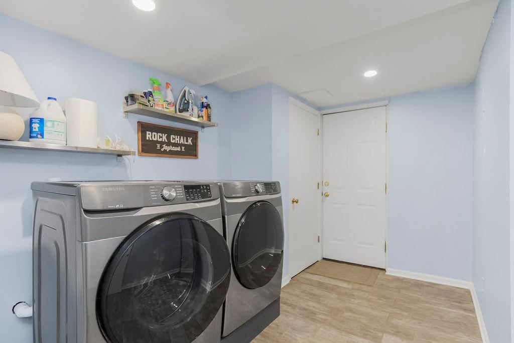 3010 W 72nd Terrace — photo 17