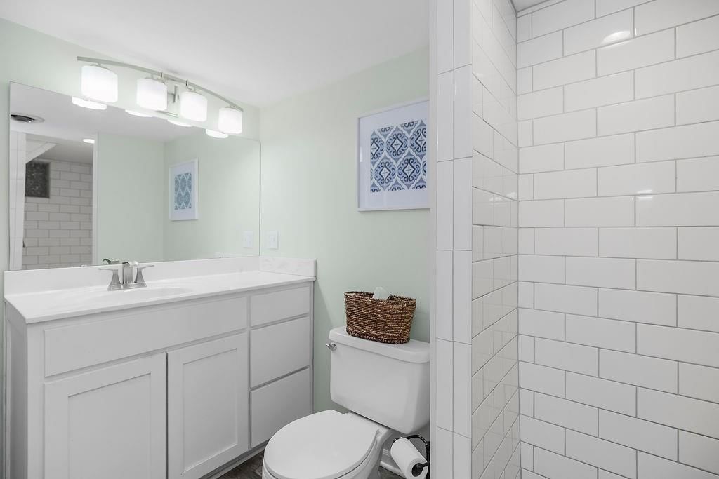 3010 W 72nd Terrace — photo 18