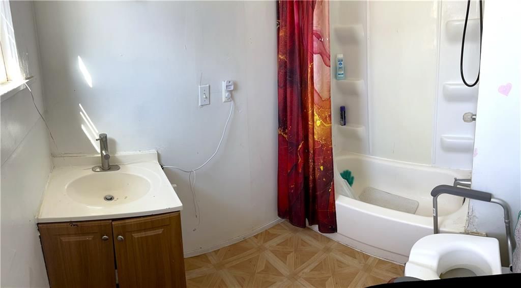 1732 E Oak Street — photo 17