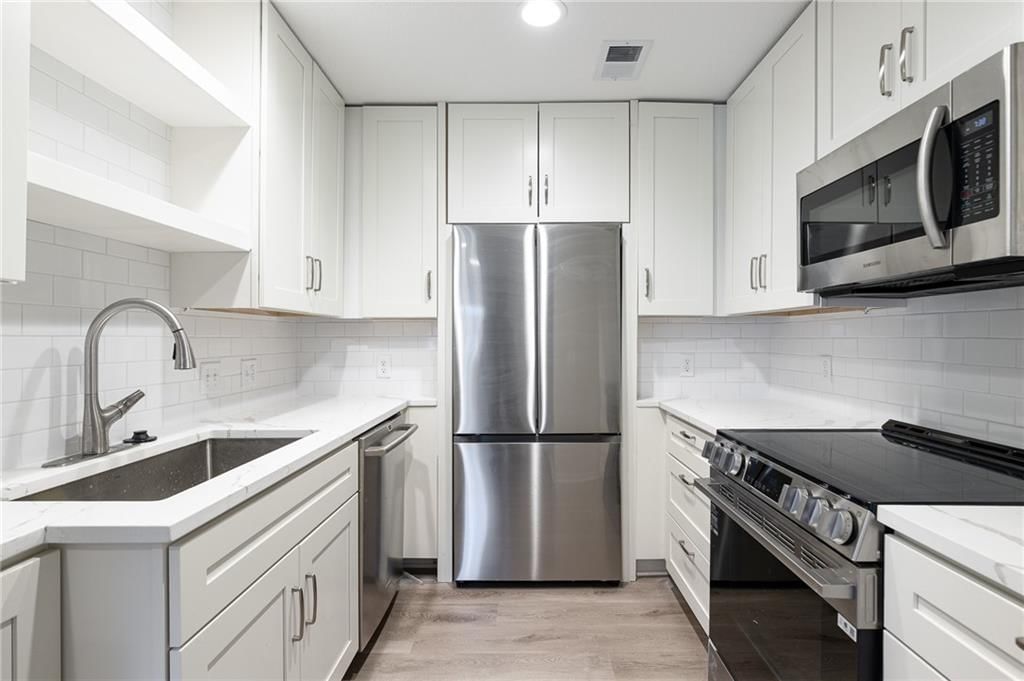 6206 Robinson Street — photo 10