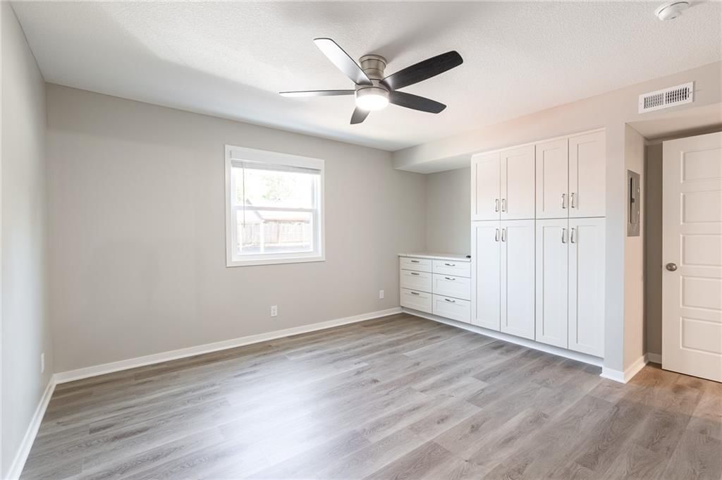 6206 Robinson Street — photo 21