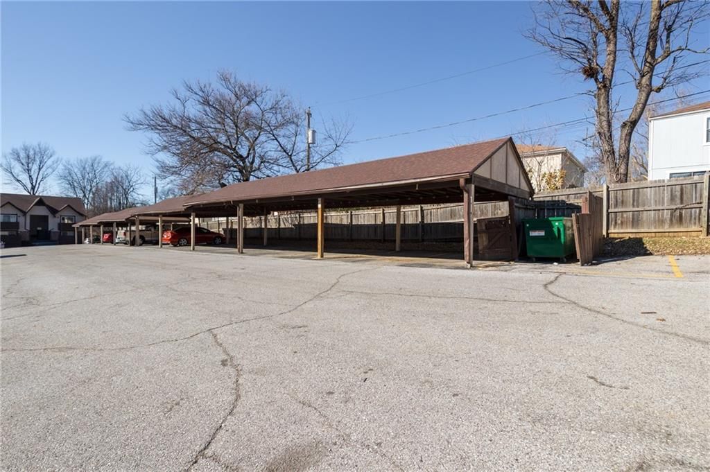 6206 Robinson Street — photo 25