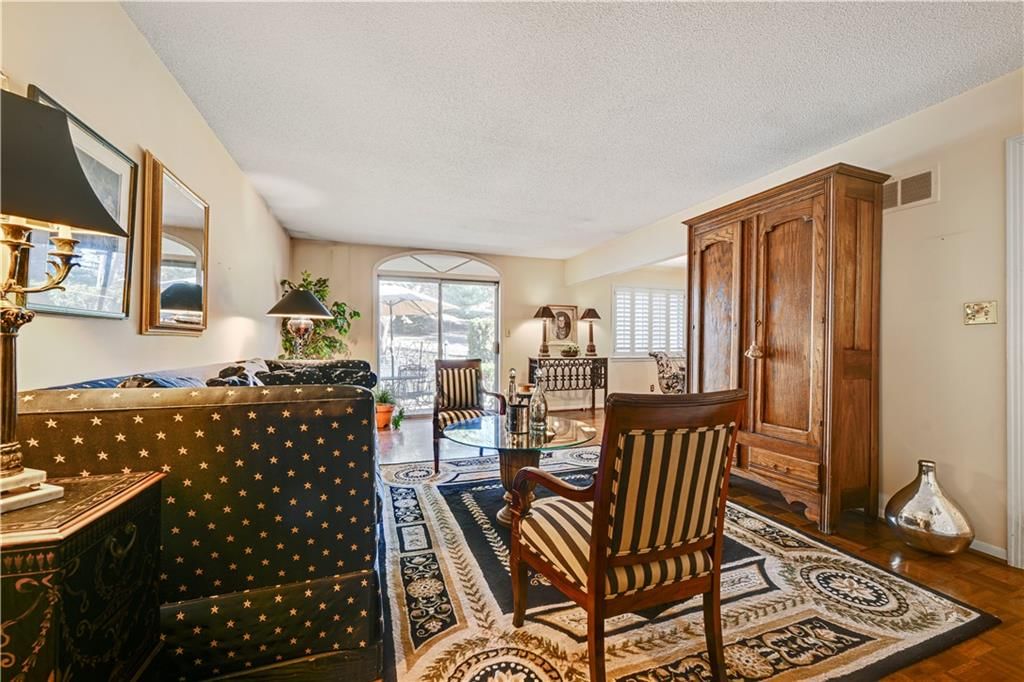 5308 W 103rd Terrace — photo 5