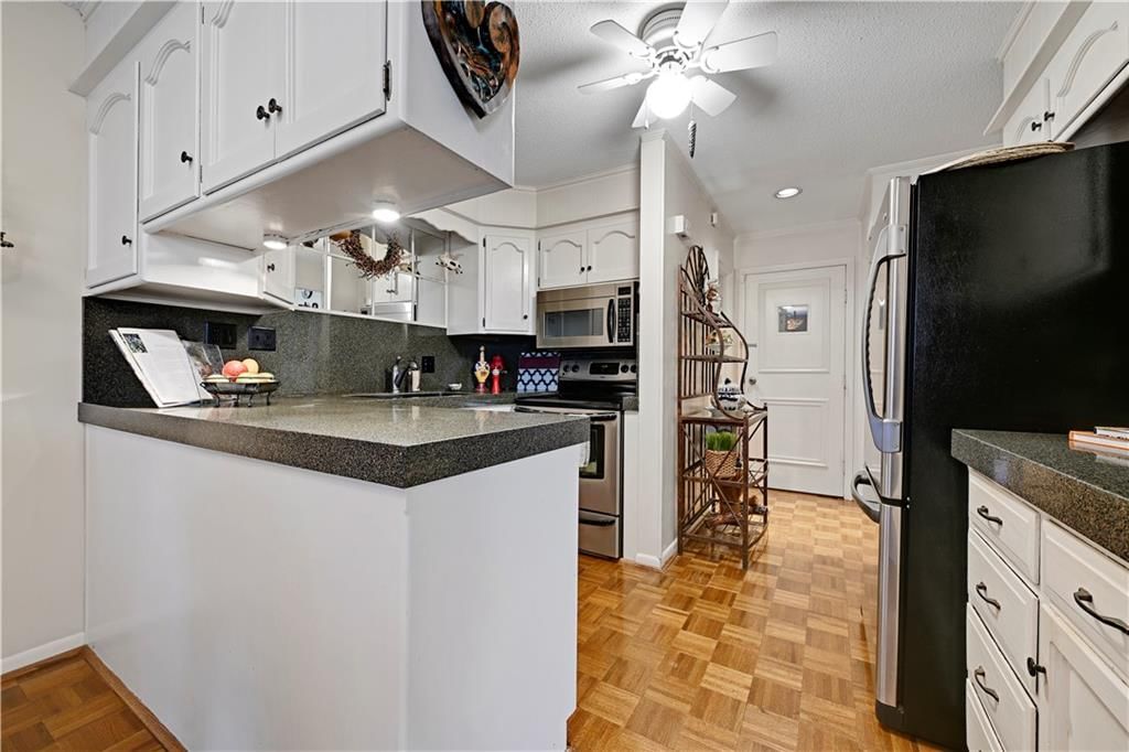 5308 W 103rd Terrace — photo 11