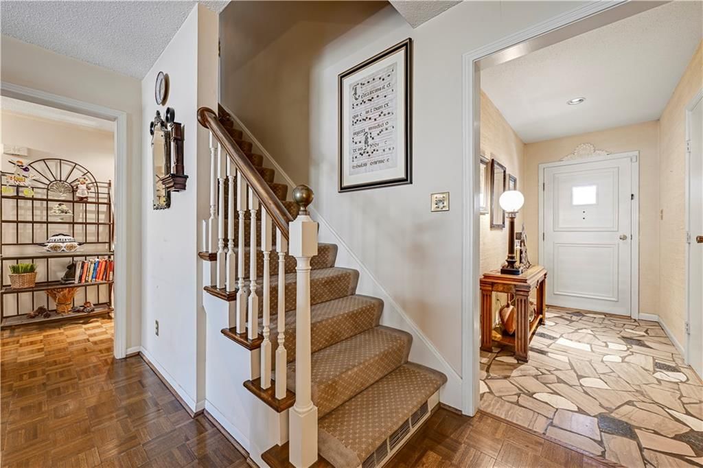 5308 W 103rd Terrace — photo 20