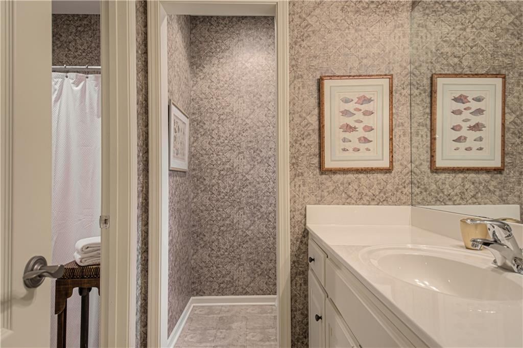 5402 W 141st Terrace — photo 32