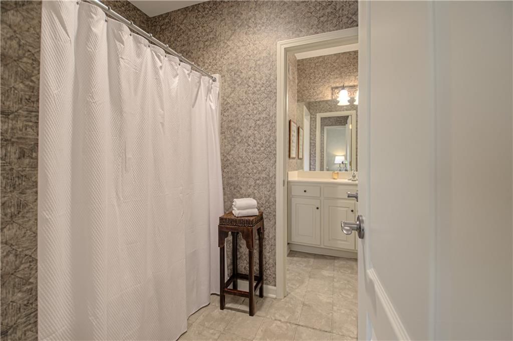 5402 W 141st Terrace — photo 36