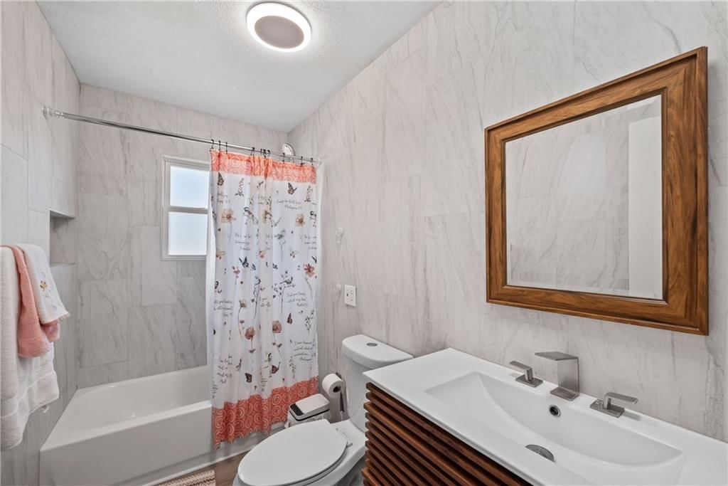 22 Florentina Street — photo 11
