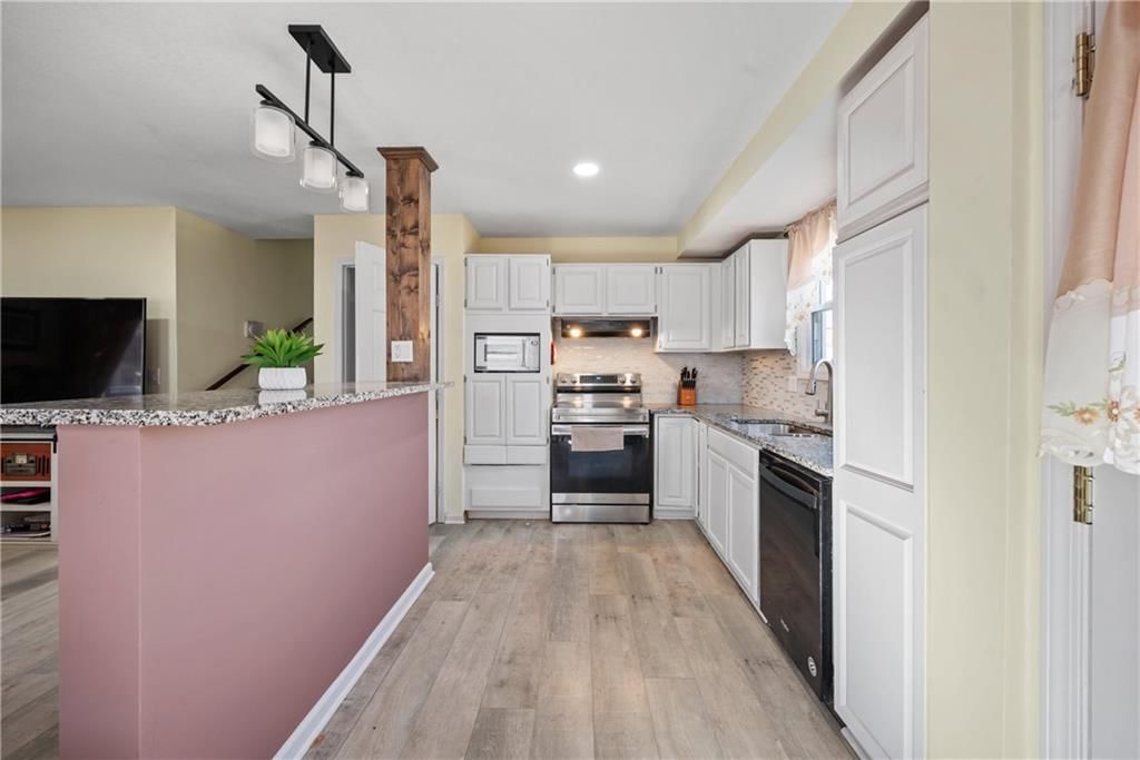 22 Florentina Street — photo 15