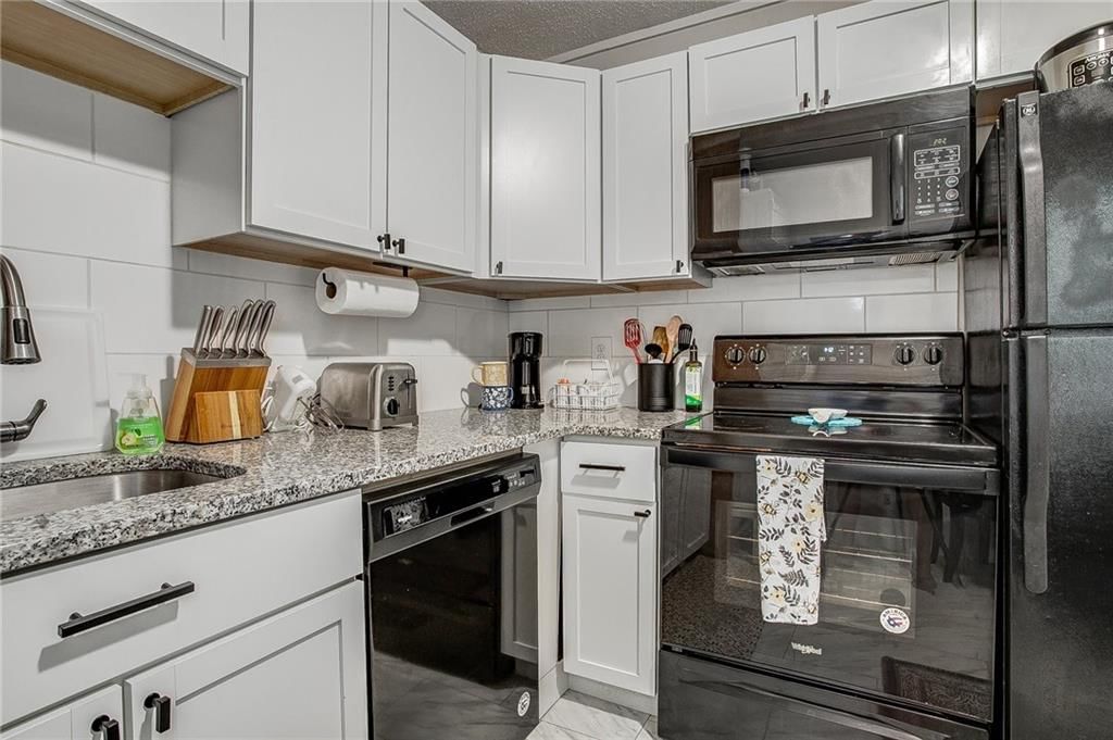 9240 Mcgee Street — photo 11