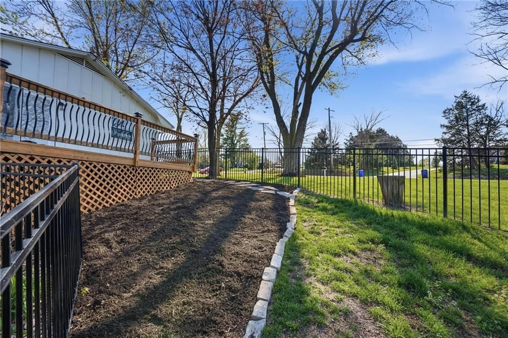 7823 Woodland Drive — photo 39