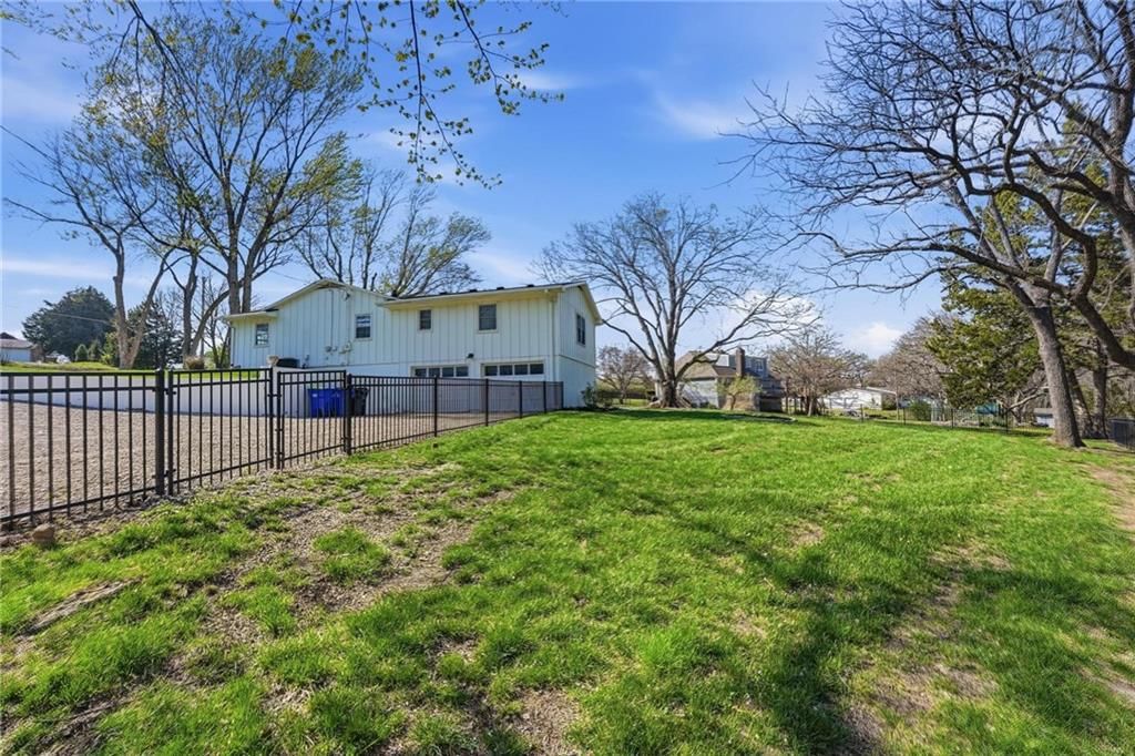 7823 Woodland Drive — photo 42