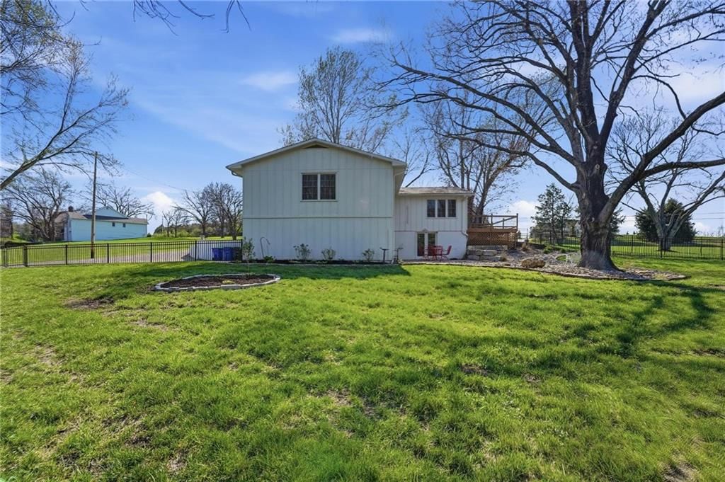 7823 Woodland Drive — photo 43