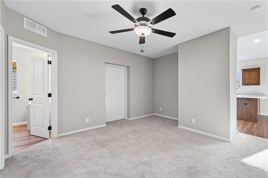 1114 Armstrong Avenue — photo 11