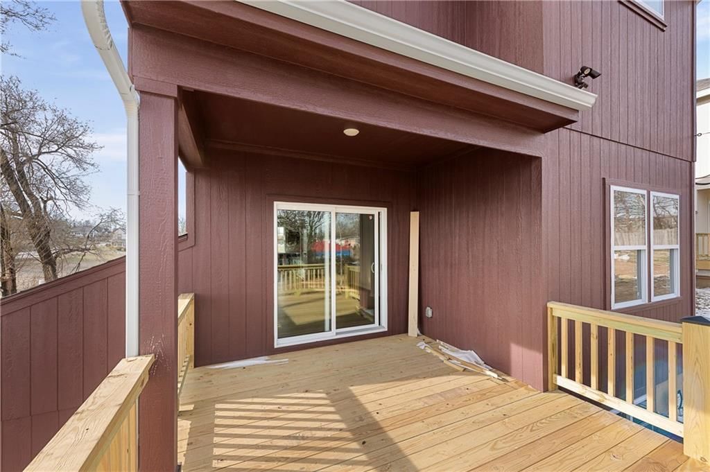 1114 Armstrong Avenue — photo 27