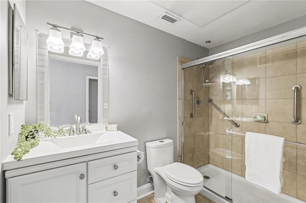 11606 Tomahawk Creek Parkway — photo 4