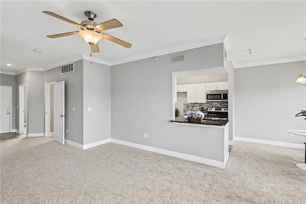 11606 Tomahawk Creek Parkway — photo 5