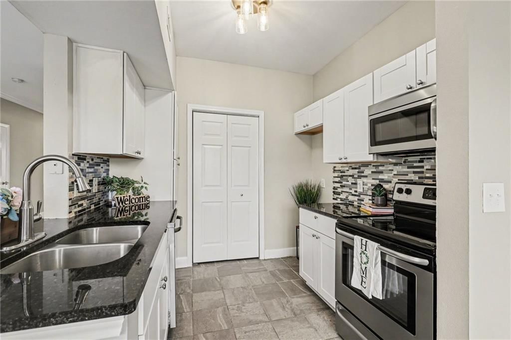 11606 Tomahawk Creek Parkway — photo 7