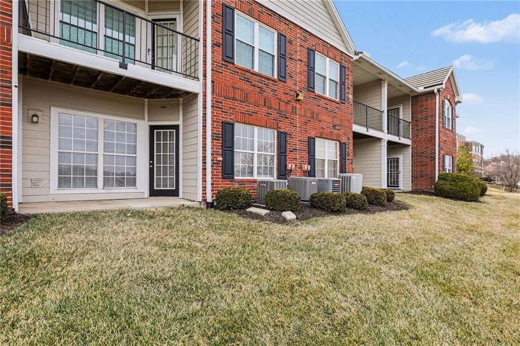 11606 Tomahawk Creek Parkway — photo 17