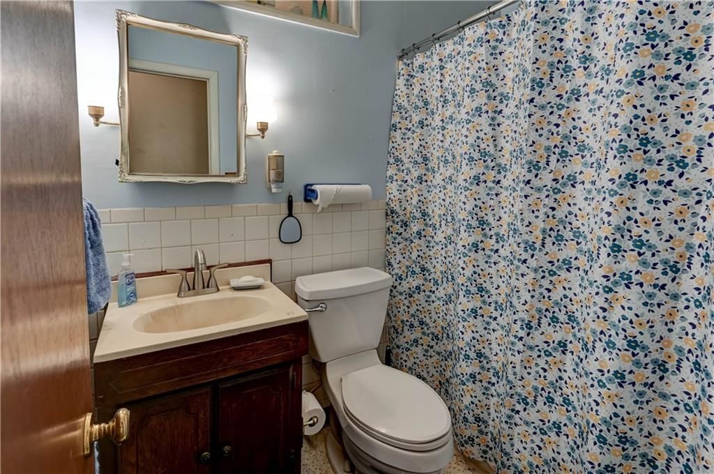 11804 Fuller Avenue — photo 17
