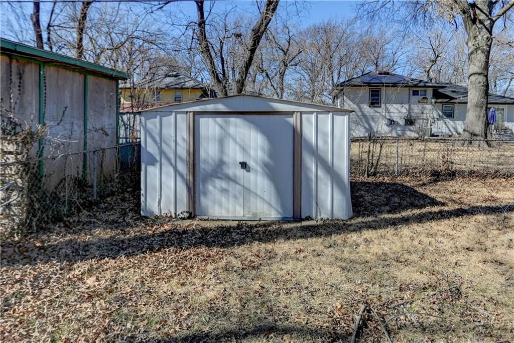 11804 Fuller Avenue — photo 21