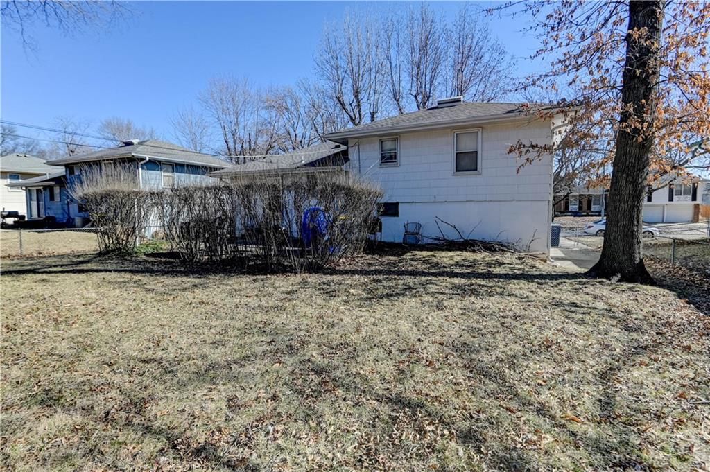 11804 Fuller Avenue — photo 23
