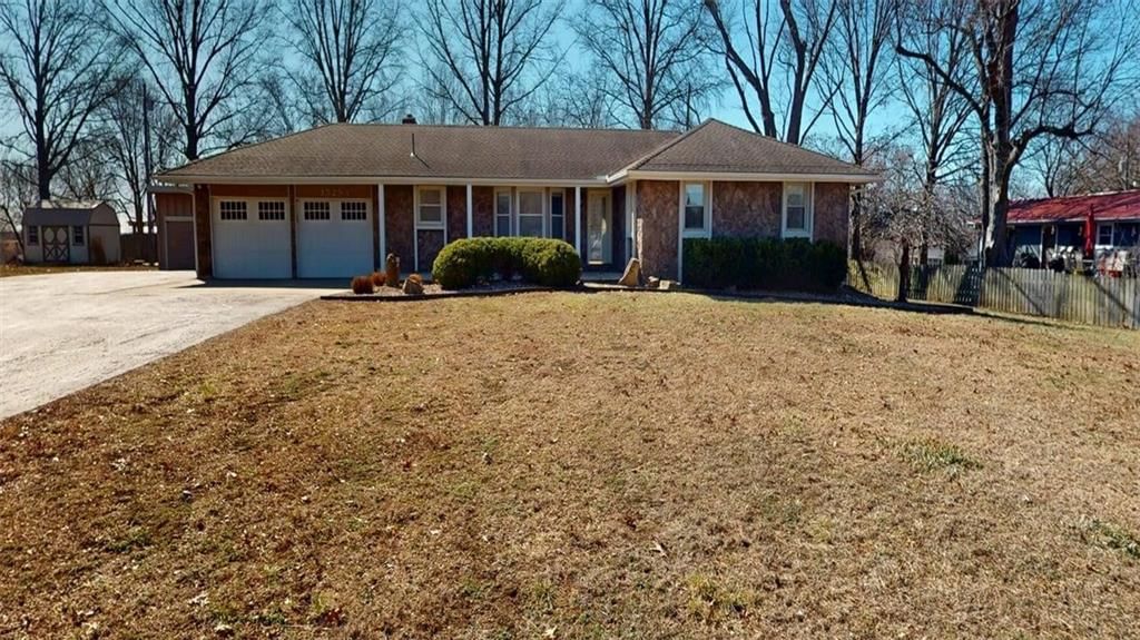 15293 Skyway Drive — photo 2