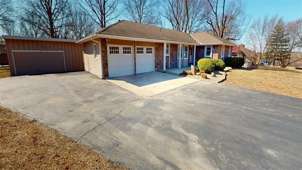 15293 Skyway Drive — photo 3