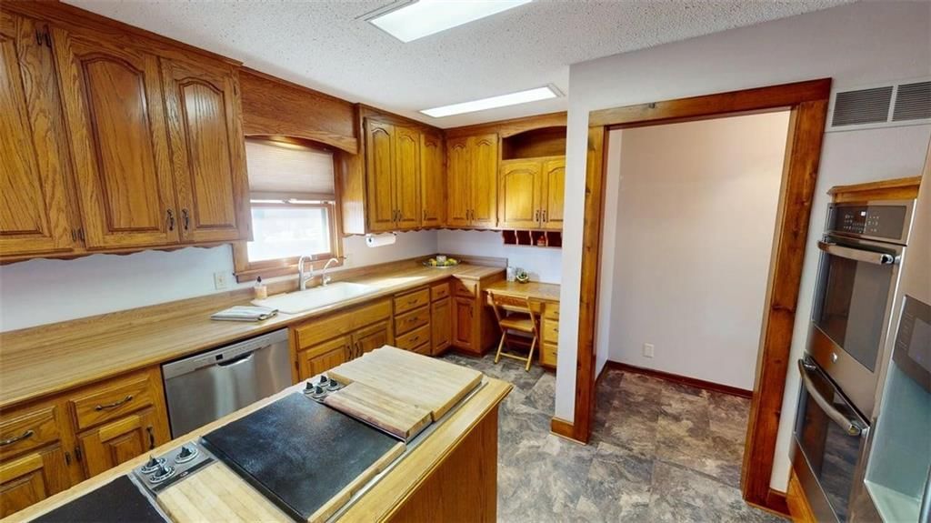 15293 Skyway Drive — photo 19