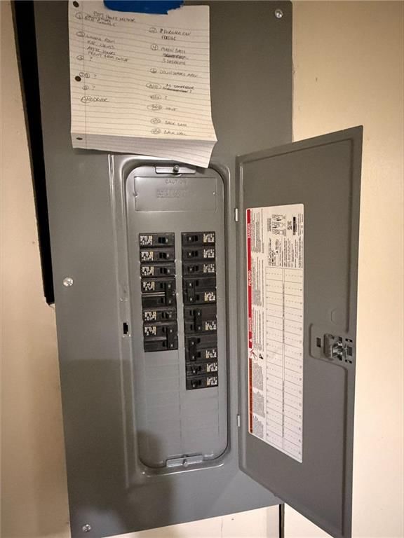 103 W Kansas Street — photo 17