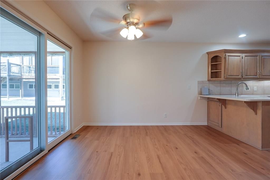 1904 S Davis Avenue — photo 11