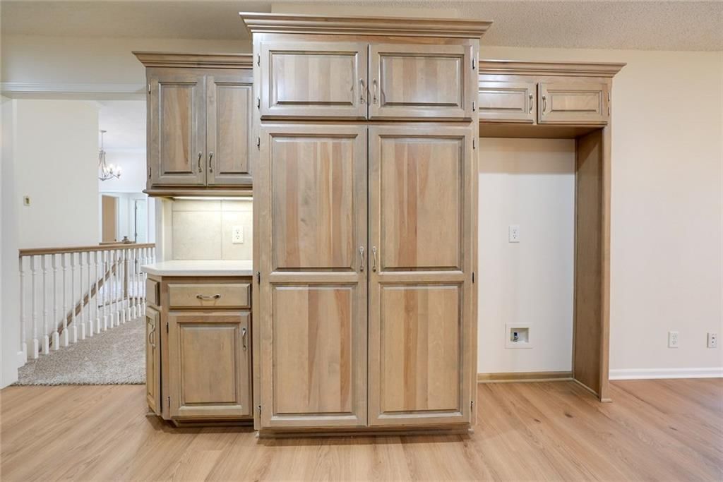 1904 S Davis Avenue — photo 17