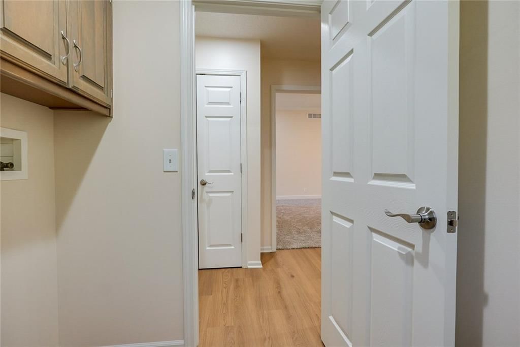 1904 S Davis Avenue — photo 20