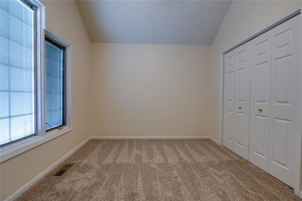 1904 S Davis Avenue — photo 23