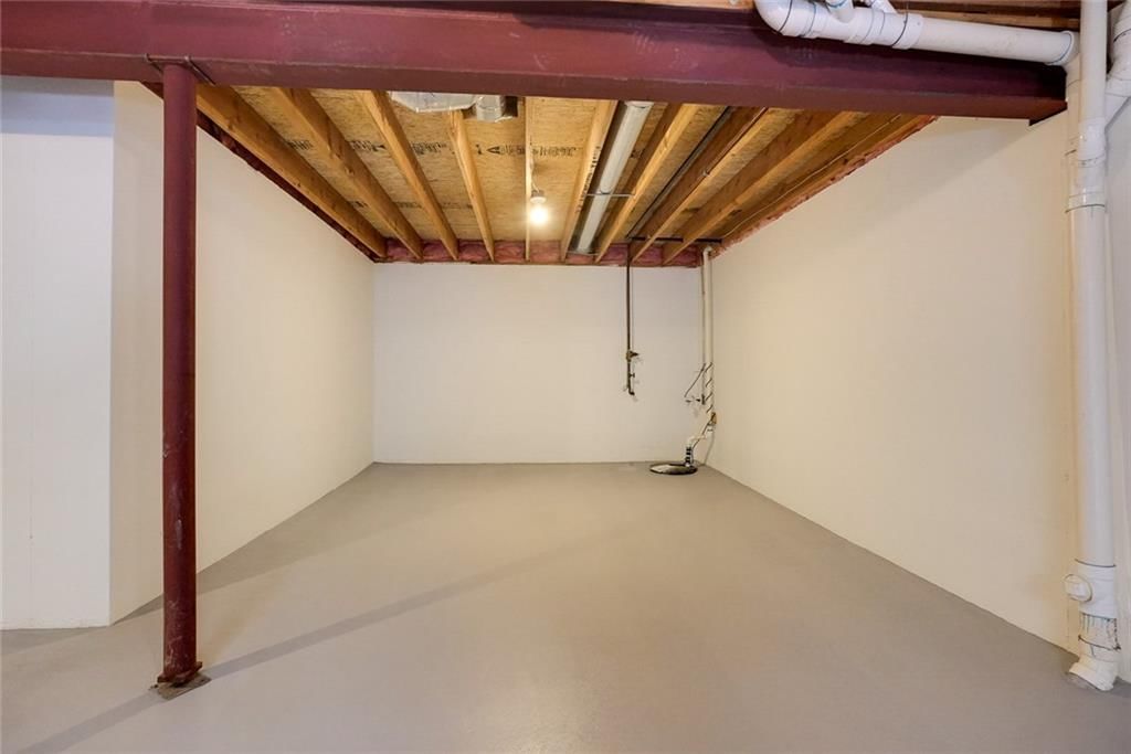 1904 S Davis Avenue — photo 37