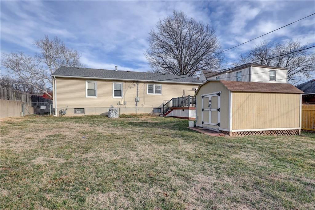 5732 Outlook Street — photo 9