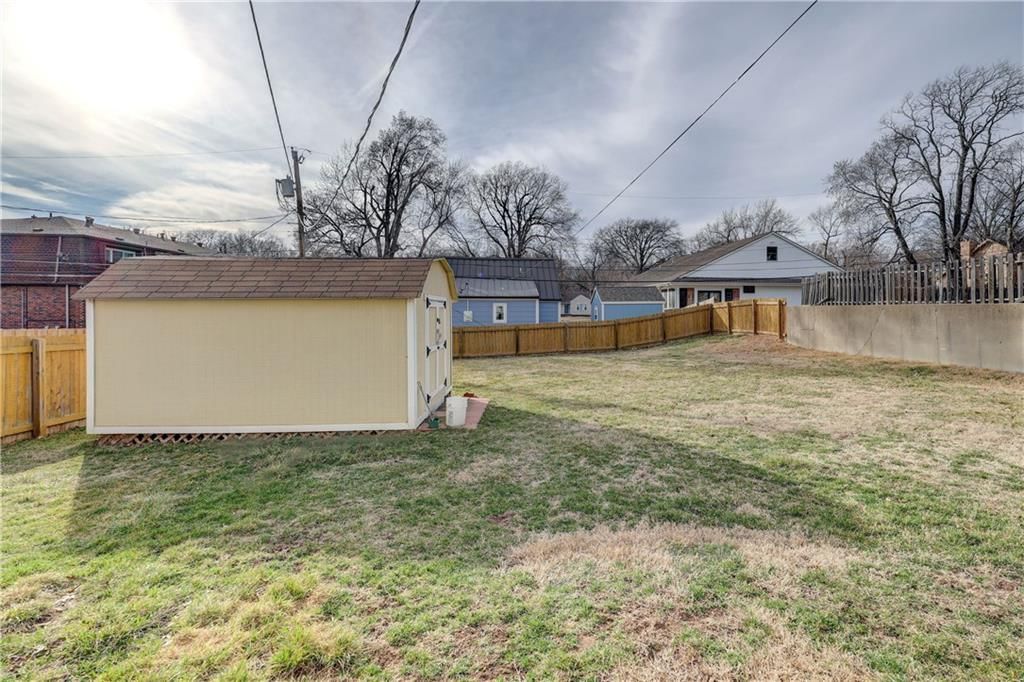 5732 Outlook Street — photo 10