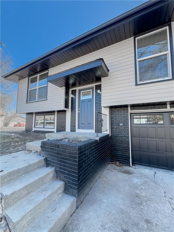 1701 Evergreen Street — photo 3